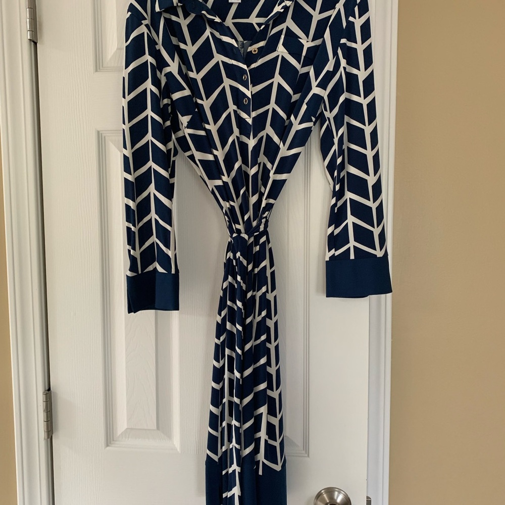 Donna Morgan Blue and White Cowl Neck Sheath Dress